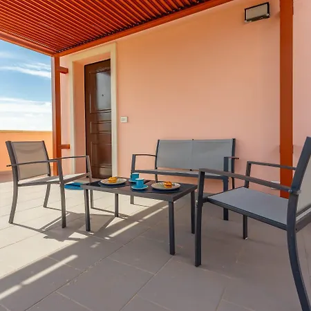 La Terrazza Salentina Lecce-attico Con Romantica Terrazza Апартаменты Лечче