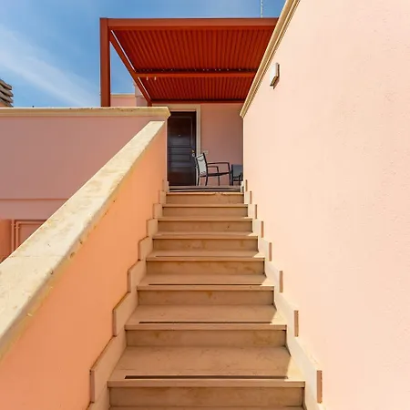 La Terrazza Salentina Lecce-attico Con Romantica Terrazza