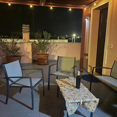 La Terrazza Salentina Lecce-attico Con Romantica Terrazza * Лечче