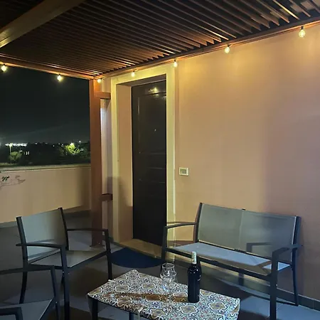 Апартаменты La Terrazza Salentina Lecce-attico Con Romantica Terrazza